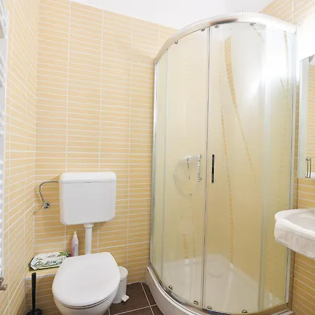 Apartment Kokusz *